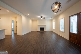 1000 Bell Cir in Madison, GA - Building Photo - Building Photo