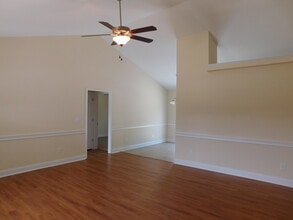 300 Church Hill Ct in New Bern, NC - Building Photo - Building Photo