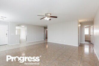 4332 W Alta Vista Rd in Phoenix, AZ - Foto de edificio - Building Photo