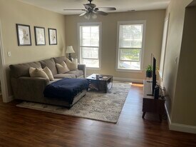 2 Linden St, Unit 2nd Floor in Mansfield, MA - Building Photo