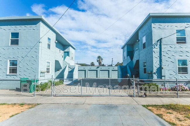 property at 1321 Dunn Ave