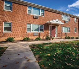 Hamilton Linden Gardens in Allentown, PA - Building Photo - Building Photo