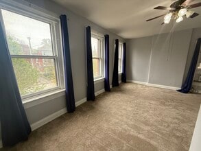 1308 S 6th St, Unit 2 in Louisville, KY - Foto de edificio - Building Photo