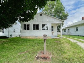 922 W 15th St in Muncie, IN - Building Photo