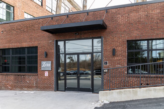 Laros Lofts in Bethlehem, PA - Foto de edificio - Building Photo