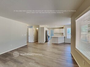 18008 89th Ave E in Puyallup, WA - Foto de edificio - Building Photo