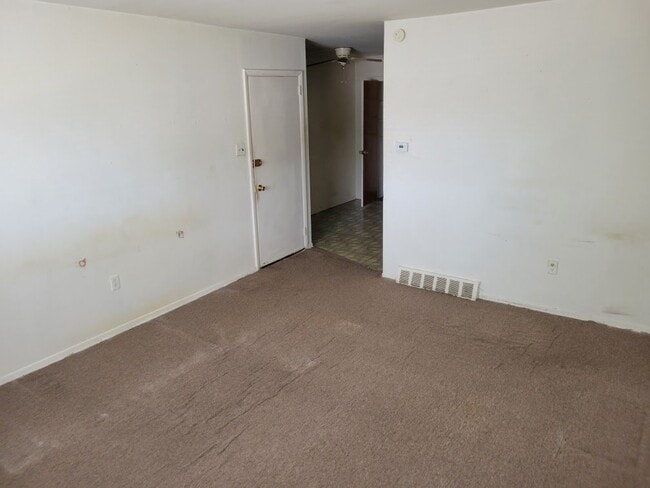 6419 Tulip St, Unit Tulip Street 2nd Floor