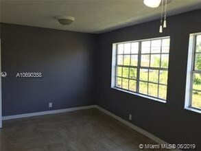 465 SW 86th Ave in Pembroke Pines, FL - Building Photo - Building Photo