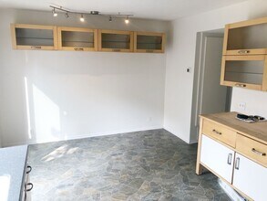 8 Hollowglen in Irvine, CA - Building Photo - Building Photo