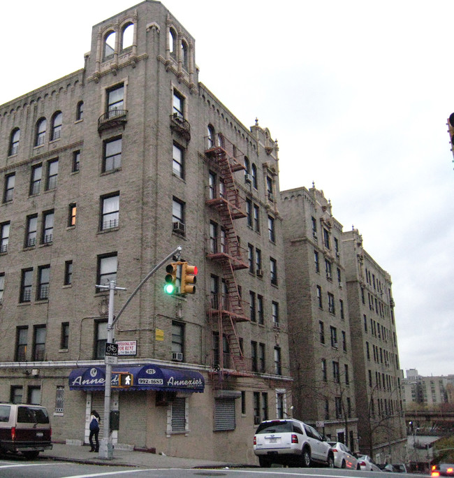 975 Walton Ave in Bronx, NY - Building Photo - Building Photo