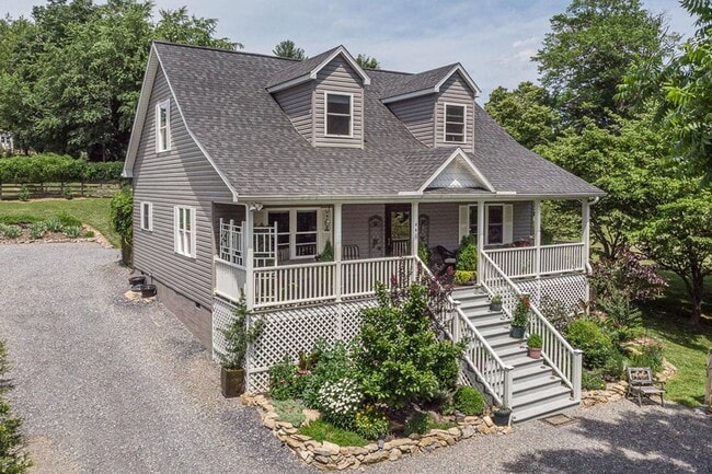 property at 440 Lime Kiln Rd