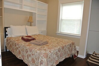 3545 Edwards Rd, Unit #2 in Cincinnati, OH - Foto de edificio - Building Photo