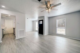 31 N Wavy Oak Cir in Spring, TX - Building Photo - Building Photo