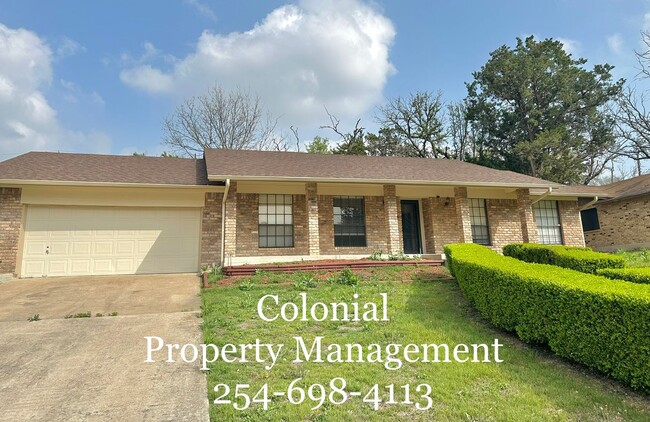property at 811 Cedar Oaks Ln