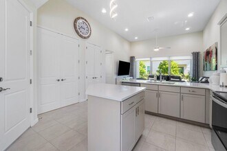 5160 Willow Crk Dr in Westlake, FL - Building Photo - Building Photo