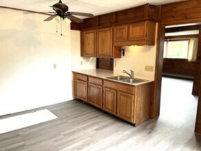 733 Pennsylvania Ave, Unit 3 in Erie, PA - Building Photo - Building Photo