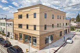 Casa Amador in Los Angeles, CA - Building Photo