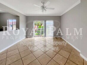 13110 Bella Casa Cir in Ft. Myers, FL - Foto de edificio - Building Photo