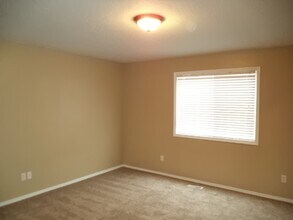 2360 N Grey Hawk Ave in Kuna, ID - Building Photo - Building Photo