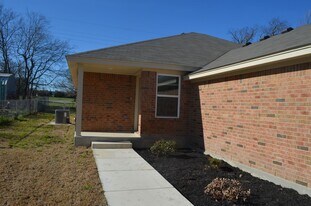 400 Elbert Ln in Harker Heights, TX - Building Photo