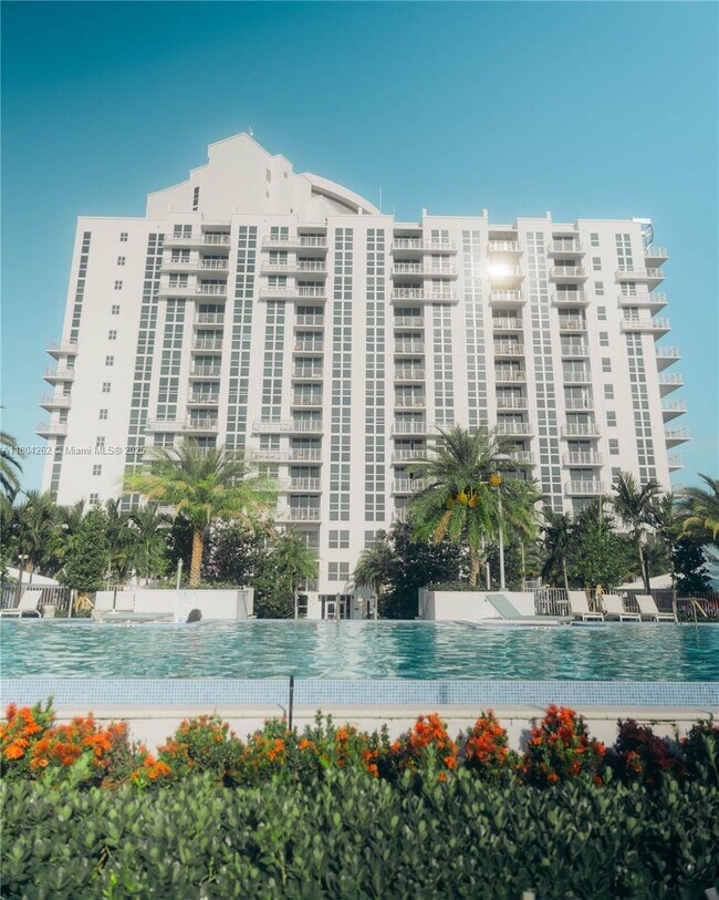1776 Polk St in Hollywood, FL - Building Photo - Building Photo