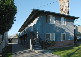 1089 N 5th St in San Jose, CA - Foto de edificio - Building Photo