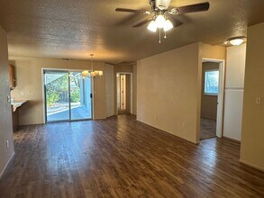 1573-1575 Victor Ave in Redding, CA - Building Photo - Building Photo