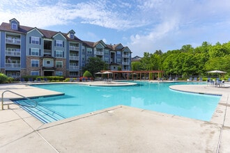 Stillwood Farms Apartments at Newnan in Newnan, GA - Foto de edificio - Building Photo