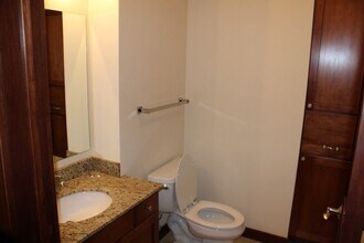 333 W Mifflin St, Unit 6110 in Madison, WI - Foto de edificio - Building Photo