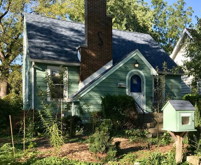 3226 Milwaukee St, Unit 2