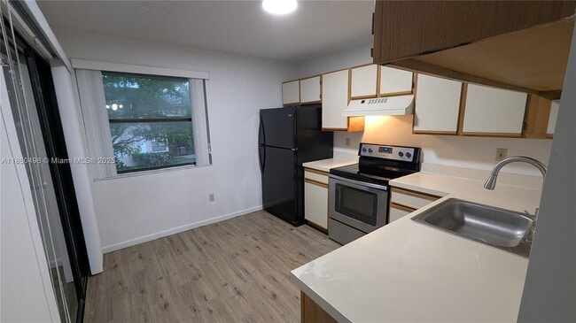 1151 N Liberty Ave in Homestead, FL - Building Photo - Building Photo