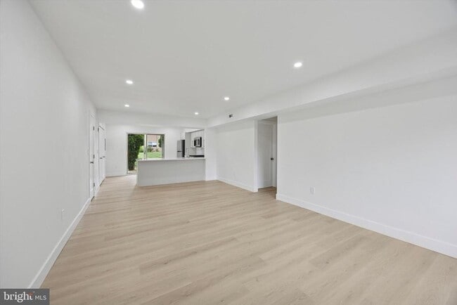 property at 511 Bradley Ct
