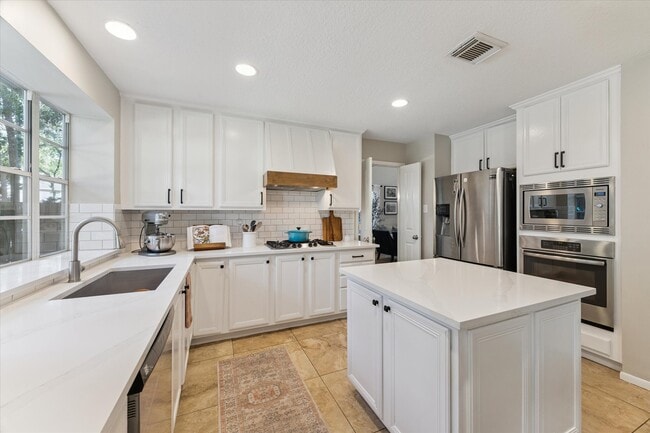 property at 178 W Greywing Cir