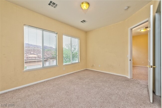 property at 220 Lorryn Ln