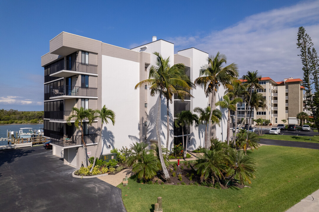 Gulf Harbor Condominiums in Bonita Springs, FL - Building Photo