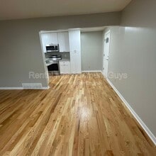 8229 Halifax Ct N in Brooklyn Park, MN - Building Photo - Building Photo