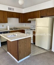 2950 Avenida Destino in Tucson, AZ - Building Photo - Building Photo
