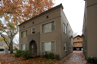 1501 T St in Sacramento, CA - Foto de edificio - Building Photo