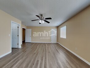 1836 Chatfield Dr in High Point, NC - Building Photo - Building Photo