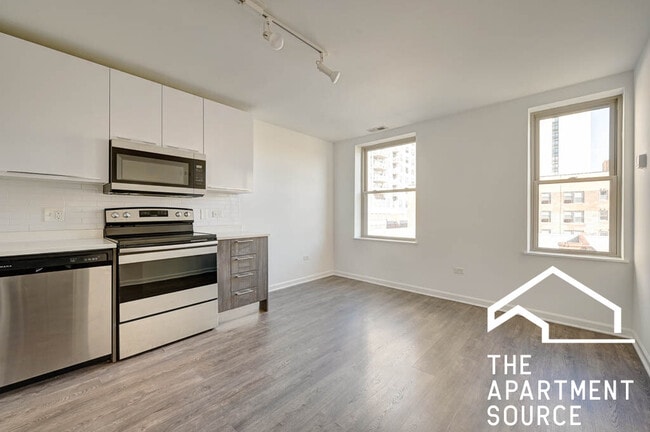 940 W Winona St in Chicago, IL - Building Photo - Building Photo