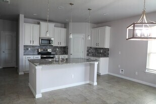 712 Rusty Gate Wy in New Braunfels, TX - Building Photo