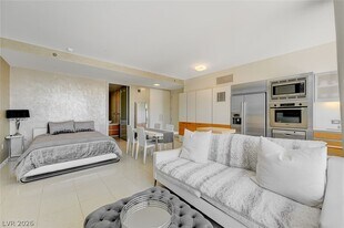 3726 S Las Vegas Blvd in Las Vegas, NV - Building Photo