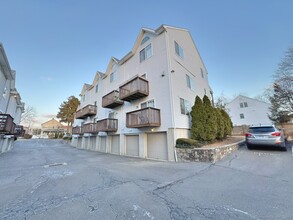 27 W Main St in Norwalk, CT - Building Photo - Building Photo