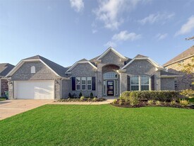 1524 N Blue Bonnet Ln in Angleton, TX - Building Photo