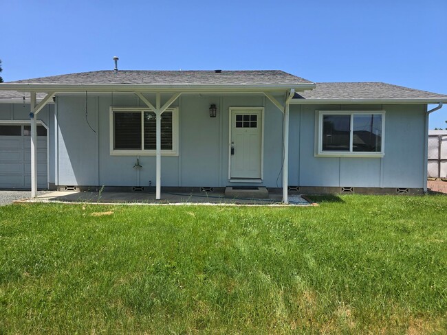 property at 2368 Redwood Ave