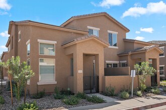 Sierra Verde in Surprise, AZ - Building Photo - Building Photo