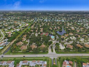 8140 Bridgewater Ct in West Palm Beach, FL - Building Photo - Building Photo