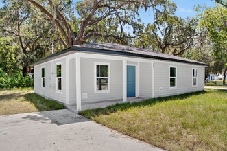 815 Tomoka Rd in Daytona Beach, FL - Building Photo - Building Photo