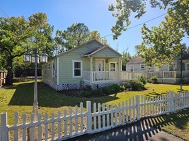 5118 Pine Ave in Pasadena, TX - Building Photo