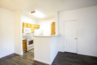 911 S Zeno Way in Aurora, CO - Building Photo - Building Photo
